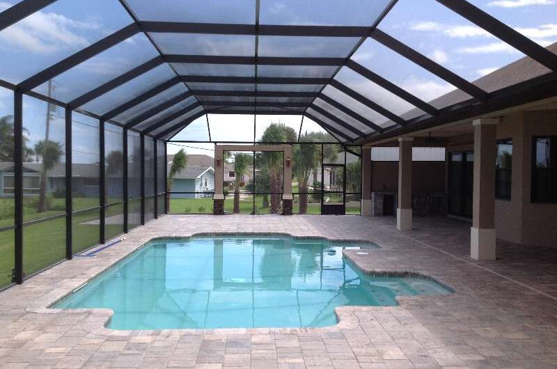 Hiring a Screen Enclosure Contractor