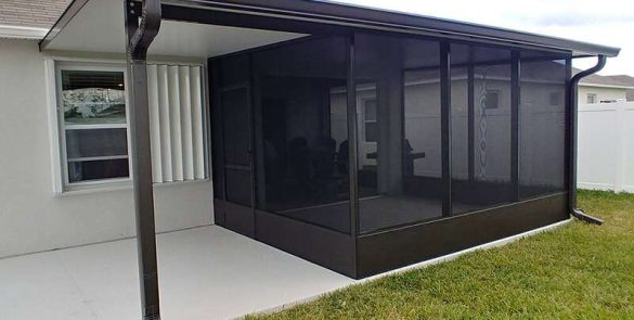 patio-enclosure-with-insultated-roof-with-awning